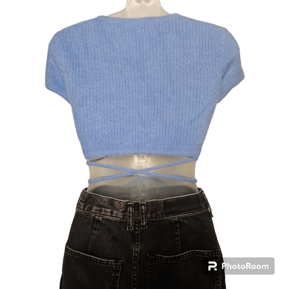 Et Clet Blue Cropped Tie Wrap Short Sleeve Fuzzy Top Sz S - Picture 3 of 6
